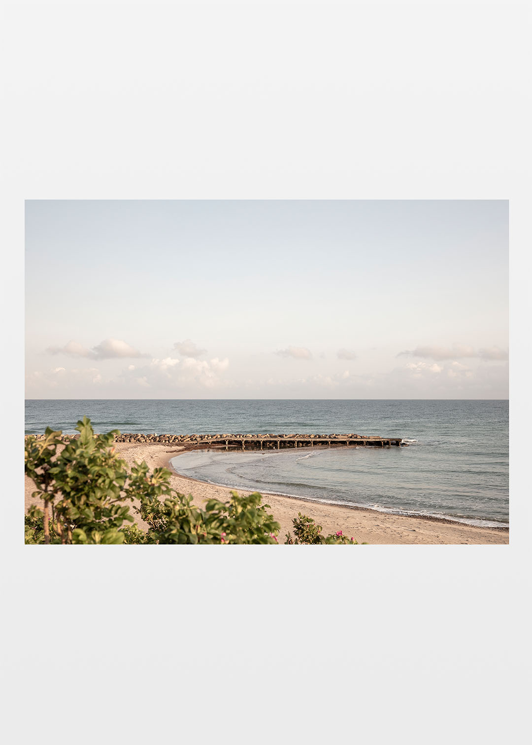 Foto Factory | Tisvildeleje plakat – Mole og strand i morgenlys