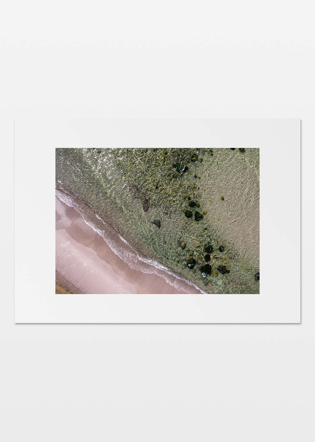 Sandstrand og klart vand ved Gotlands kyst