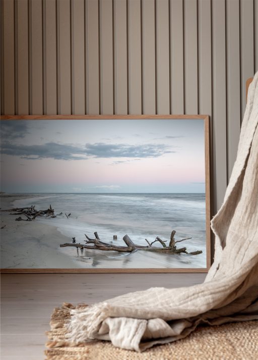 Indret stuen med strand plakat